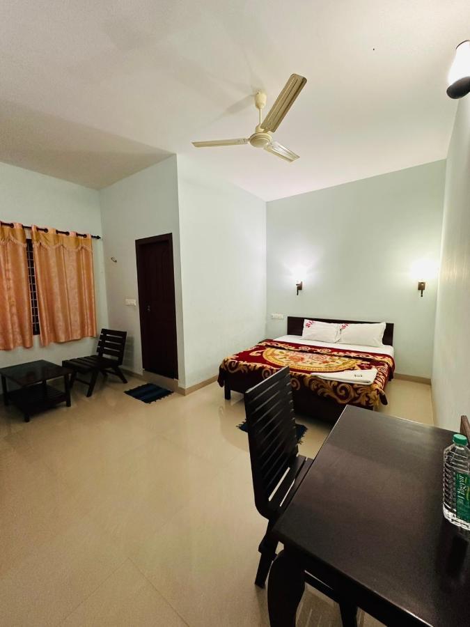 Pkn Homestay Kumily Thekkady Exterior foto